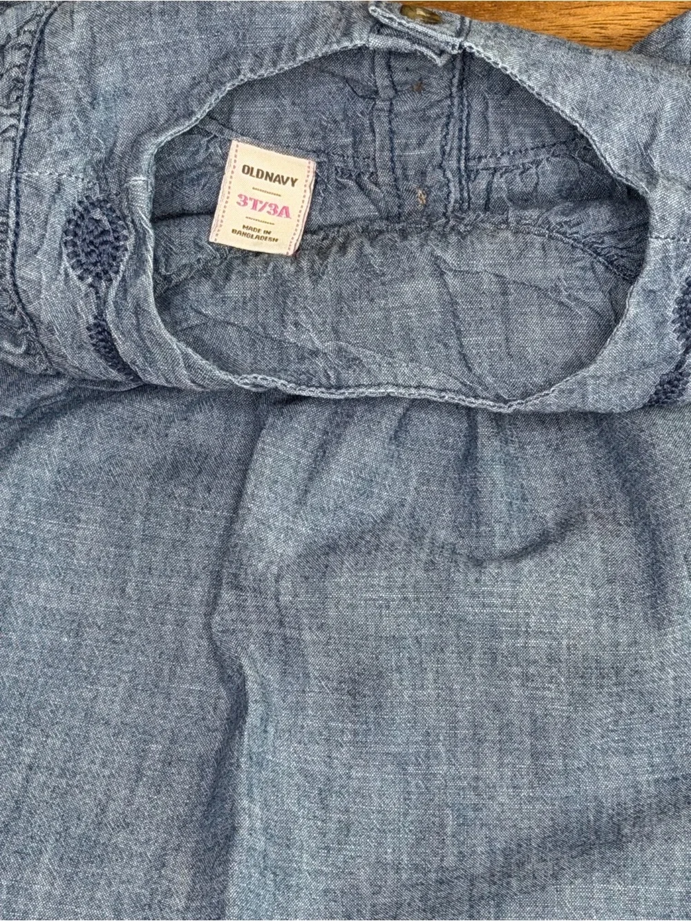 Old Navy size 3t